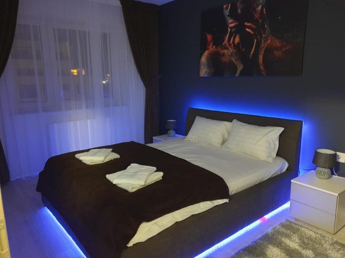 Luxurious Landing Apartment Brasov Luaran gambar